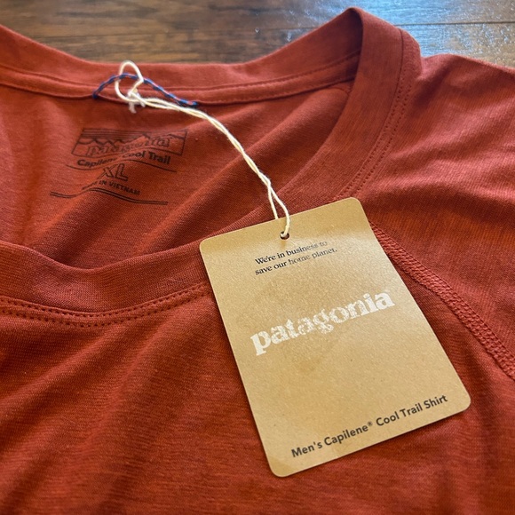 NWT MENS PATAGONIA Capilene Cool Trail Shirt Tee T-shirt - XL - Mangrove Red - Picture 3 of 5